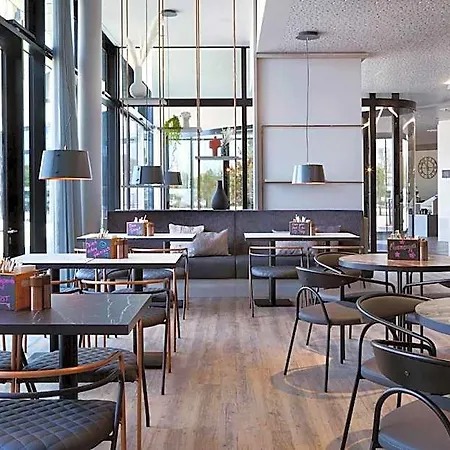Aparthotel Candlewood Airport By Ihg
