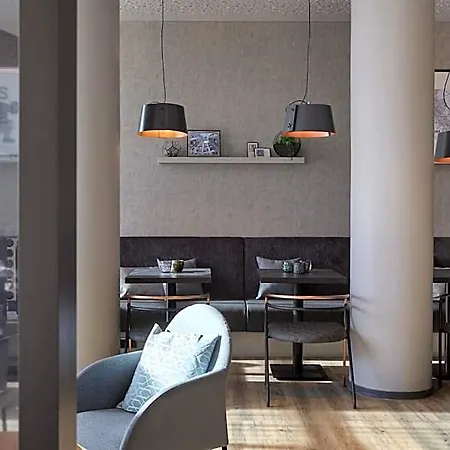 Апарт-отель Candlewood Airport By Ihg 3*