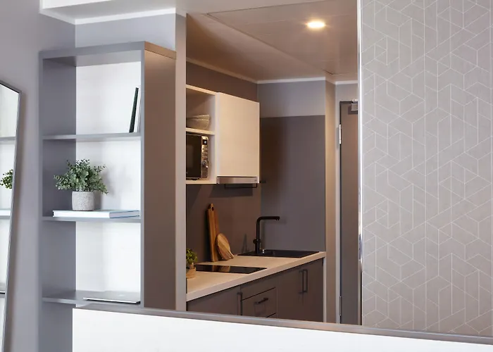 Candlewood Airport By Ihg Apart-hotel 3*