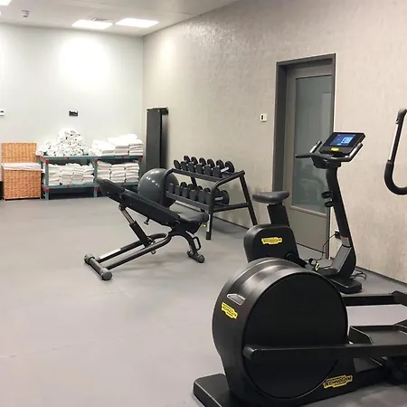 מלון דירות Candlewood Airport By Ihg דיסלדורף