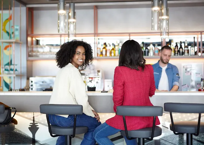 Candlewood Airport By Ihg מלון דירות