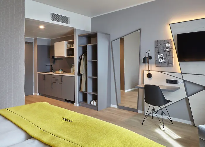 Candlewood Airport By Ihg Düsseldorf